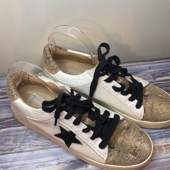 White Raven Rowan White/Gold/Snake Star Sneaker - Picture 5 of 12